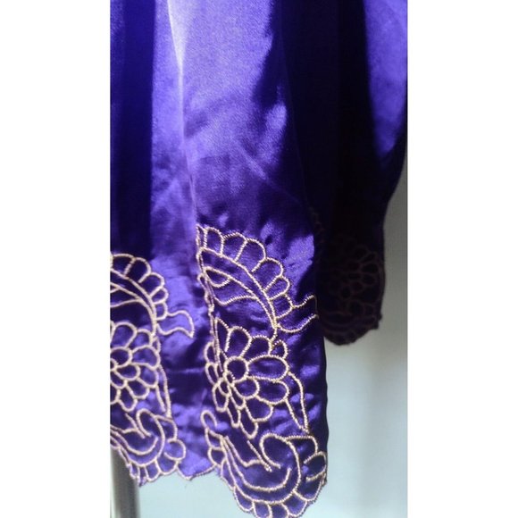 Moon Brand Womens Size M Satin Embroidered Floral Shirt Purple Scallop Edging - Picture 3 of 7